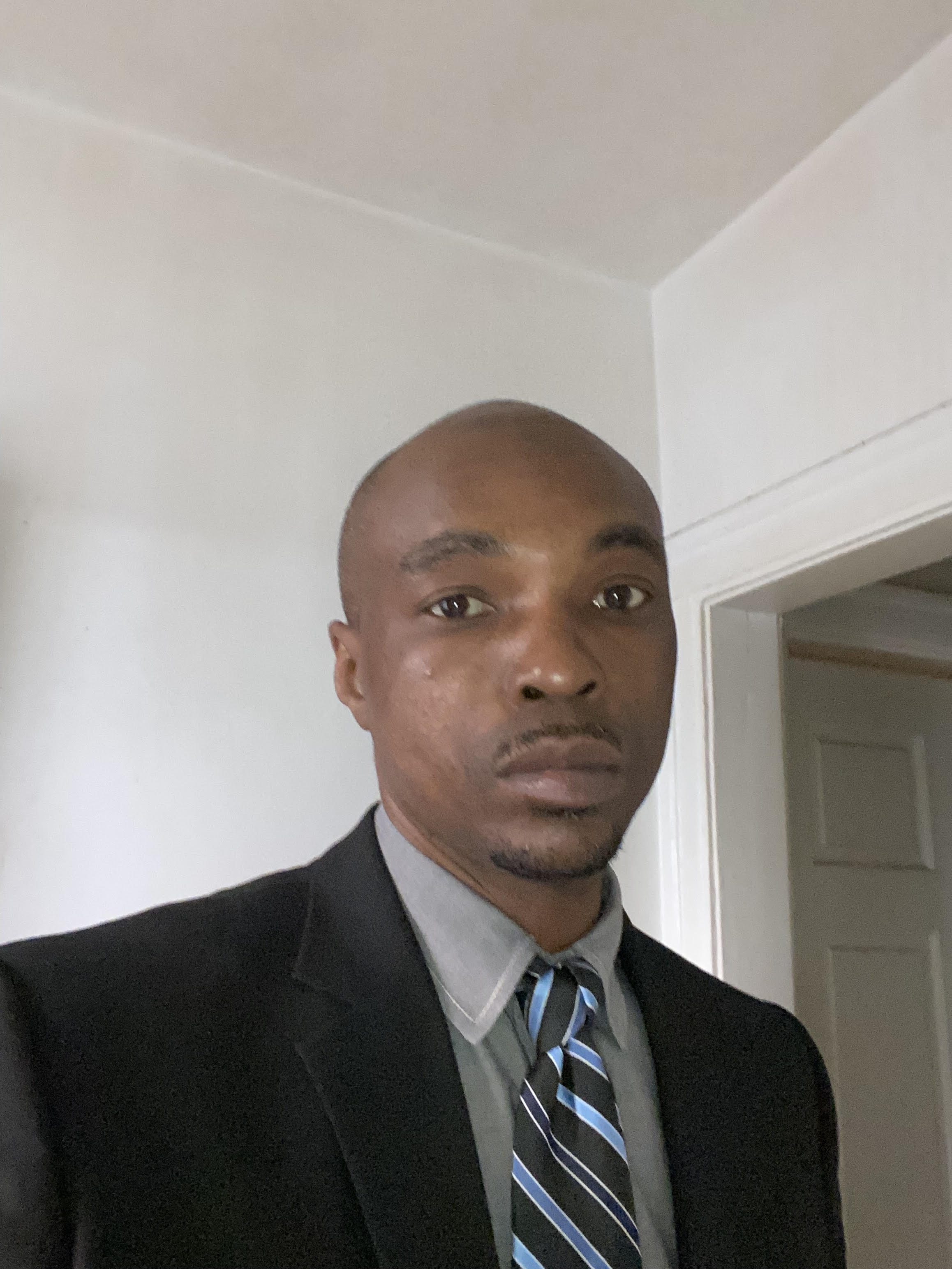 A portrait photo of Undra Bailey, the site author.